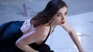 [Ana de Armas] Stand-up-nya di 007 sangat memukau!!!