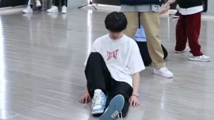 【TF家族张极】《骑士精神》练习室focus