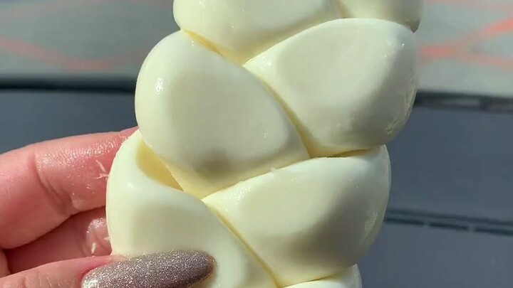 Welcome to the "Eating Channel"!