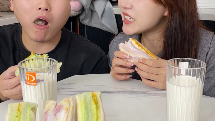 วันนี้จะมาหลอกแฟนขี้กลัวสักหน่อย!