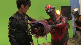 Tsuburaya mencoba menutupi fakta bahwa Ultraman itu ada!