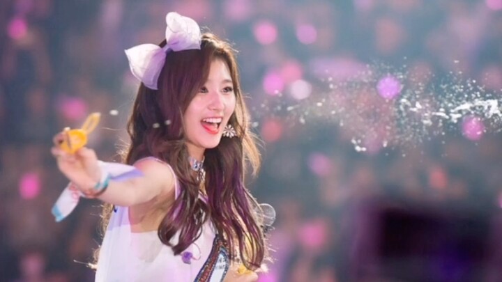 TWICE’s Foreign Fans’ Moments of Confusion During the Live Stream