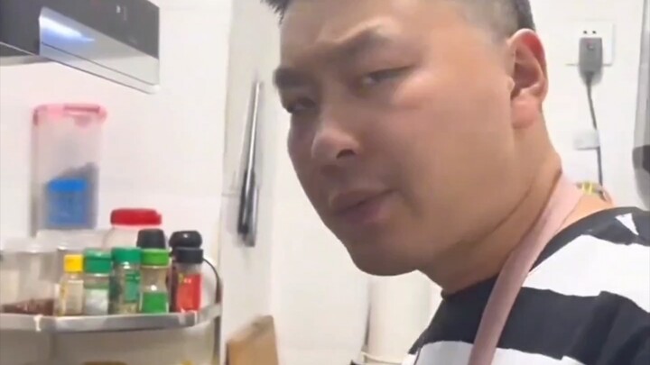 “Sekarang aku tahu kenapa Monyet Bau ingin membunuh Tang Seng”