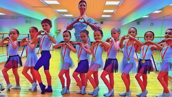 واو!!! كيف يتدرب متزلجو الجليد الفني في روسيا؟ الكثير من التدريب والكثير من الباليه!