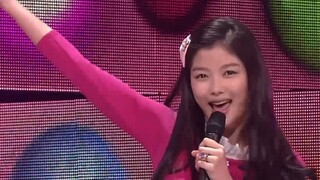 Pada tahun 2014, Jin Yuzhen menari mengikuti lagu Apink's Mr.Chu River, berhenti menari di bak mandi
