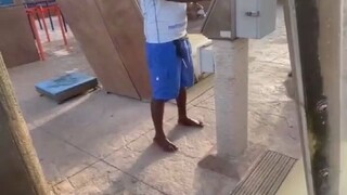 第一视角体验水上滑梯