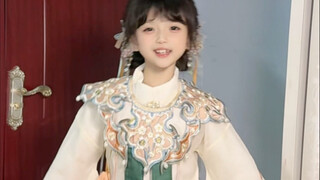 คุณหนูบ้านไหนน่ารักขนาดนี้นะ! ฮิฮิ