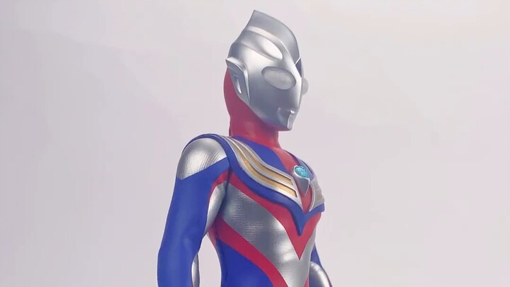 Commoner Ultraman? Alphamax Ultimate Body! Ultraman Tiga