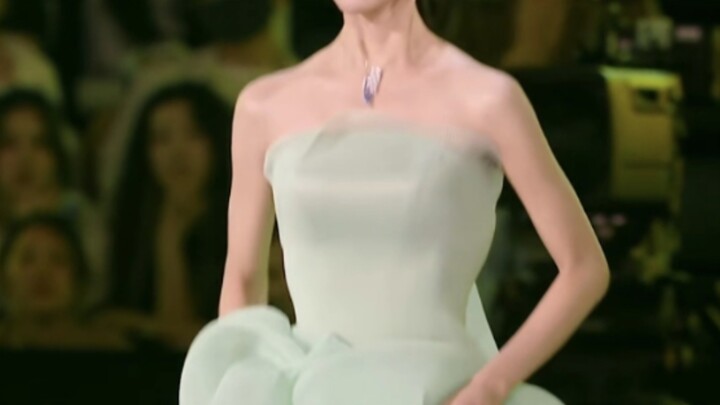 แม้ว่าจะเป็นรางวัลแจกเนื้อหมู แต่คำพูดนี้ถือเป็นระดับตำราเรียนเลยนะ!!