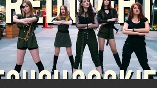 [KPOP IN PUBLIC] One of the few street covers of f(x) - Red Light BY Tough Cookies