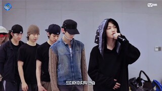 门童队长居然……