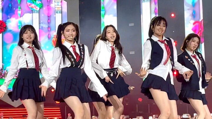 【ตำแหน่งที่ดีที่สุด】IVE – LOVE DIVE ถ่ายสดรวมวง 14 พฤษภาคม 2022 ณ เมืองแฟรงก์เฟิร์ต kpopklex สลับมุม