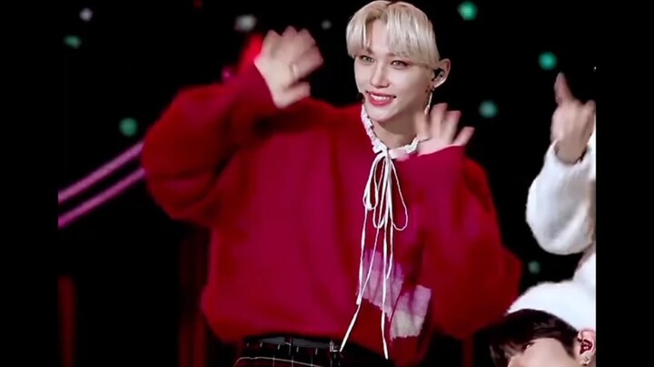【เฟลิกซ์】ไอดอลที่มีรูปลักษณ์ที่ไม่เพียงแต่สาวๆ เท่านั้นที่ชอบ แต่ไอดอลชายยังชื่นชมเขาอีกด้วย