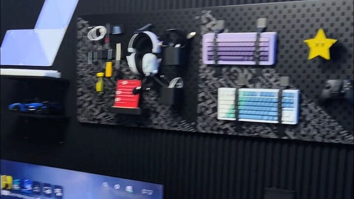 Ajak kamu jelajahi ruang esports-ku dalam satu shot terus-menerus!