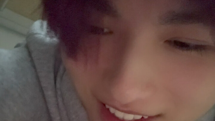 ฉันแค่อยากกินถั่วแดงของหนุ่มตรงๆ เท่านั้นเอง ฉันผิดอะไรเหรอ?
