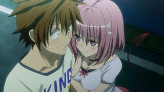 女生：你就是这样勾引我的男友的！？