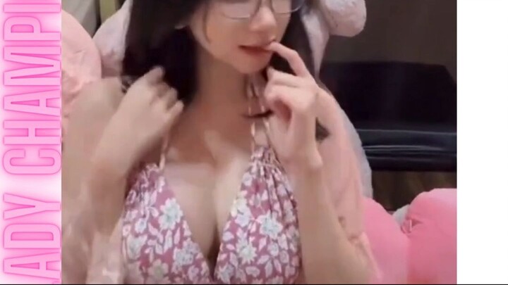 sini mlm Jum'at sama Tante Eva