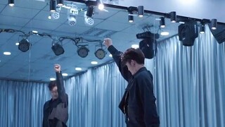 My back isn't good enough to do this—Wang Yibo is completely indifferent.