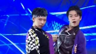 มาเลยฉันเต้น! การแสดงบนเวทีขั้นสุดยอดของนักเรียนมัธยมปลายที่มีประสบการณ์การเต้นมา 10 ปี [BOYSTORY He