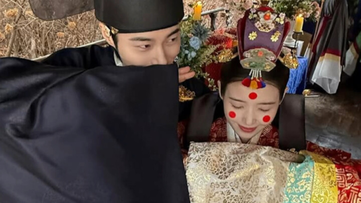 【IU & Byun Woo-seok】Two people who don’t usually dance are dancing together, hahaha