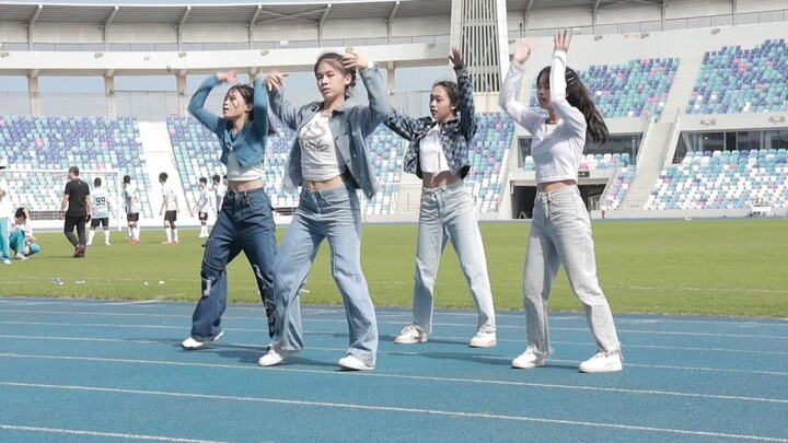 Hainan High School Wuyuanhe Campus Sports Day Roadshow