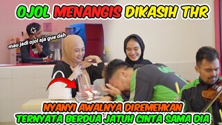 Ojol menangis dikasih THRNyanyi Awalnya DiremehkanTernyata berdua Jatuh cinta sama dia#prank #ojol