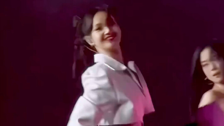 Blackpink San Francisco Concert: Lisa Is Seriously Fire!