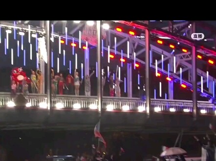 巴黎开幕式，有点耳熟啊