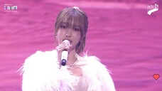 Yuju "Cold Winter Lyrics" at Hanteo Music Awards 2022 Day 1