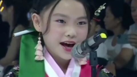 beautiful fashion show 😍