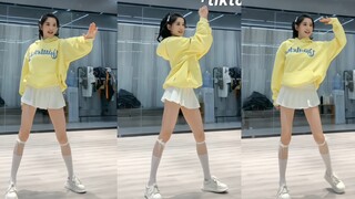黄色情侣卫衣配这首歌真的活力满满