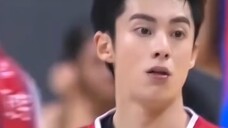 ช่วย! ทำไมหวังเหอตี้ถึงหล่อขนาดนี้แม้ว่าเขาจะดุคนอื่นก็ตาม! -