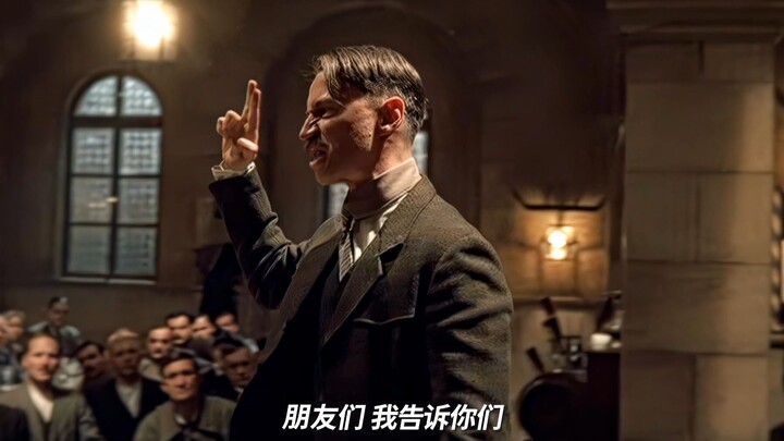 Con đường vươn lên thành đế quốc của một thí sinh thi trượt mỹ thuật