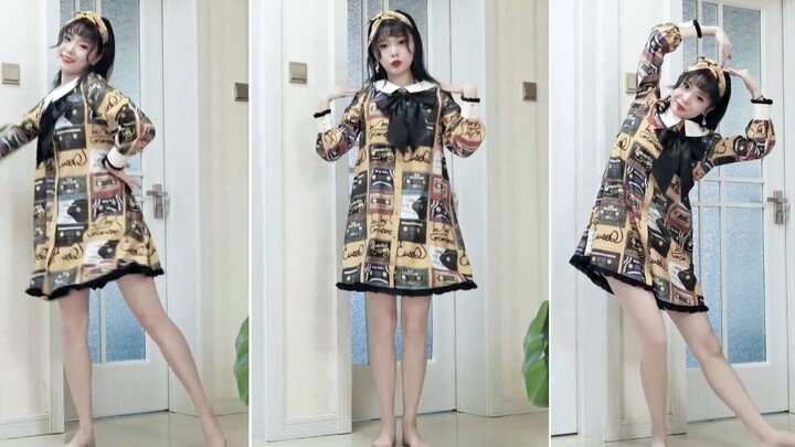 【Qingxiao】My parents were not at home, so I danced barefoot for 45 seconds❤What can I do in 45 secon