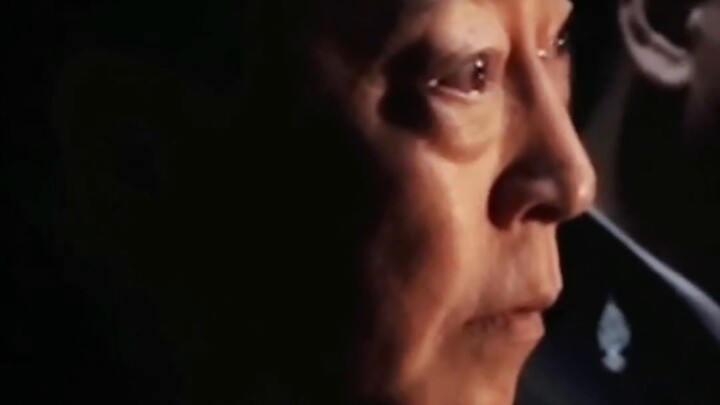 The deleted part of the movie 1921, Ni Dahong's face changed in a second, "too scary"