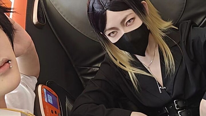 คุโระ ยังอิจฉาอยู่ไหมหลังจากคบกับโมโมะมานาน?