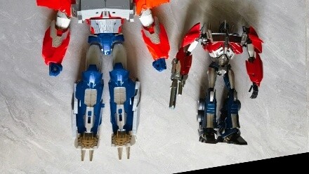 The enlarged 36cm TFP beast Hunter x Hunter Optimus Prime that has been shelved for two years has gi