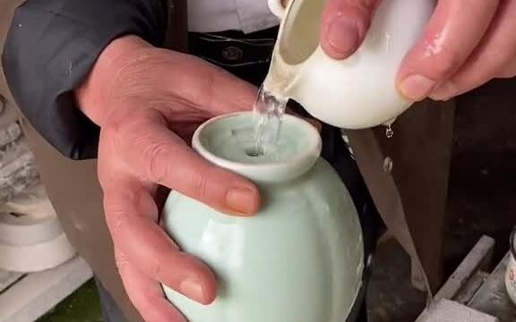 سأشارككم إياه مجددًا. يستحق التراث الثقافي غير المادي أن يعرفه المزيد من الناس. قال الرجل العجوز: إن