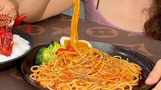 #意大利面 听爸爸的话，能吃到好吃的#哇又便宜又好吃#这一碗好过瘾