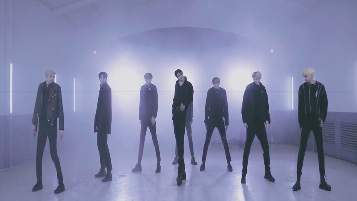 【ستراي كيدز】فرقة الفتيان ذات الأرجل الطويلة رقم 1 في كوريا الجنوبية، أرجلهم طويلة جدًا لدرجة أنهم لا