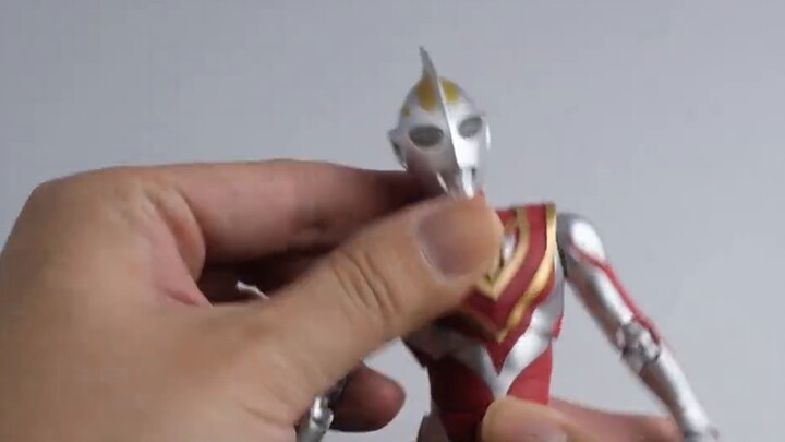 Gaia V1 hanya 100 yuan! Zhongdong Ultraman Light Series Ultraman Gaia V1 Membuka dan Berbagi