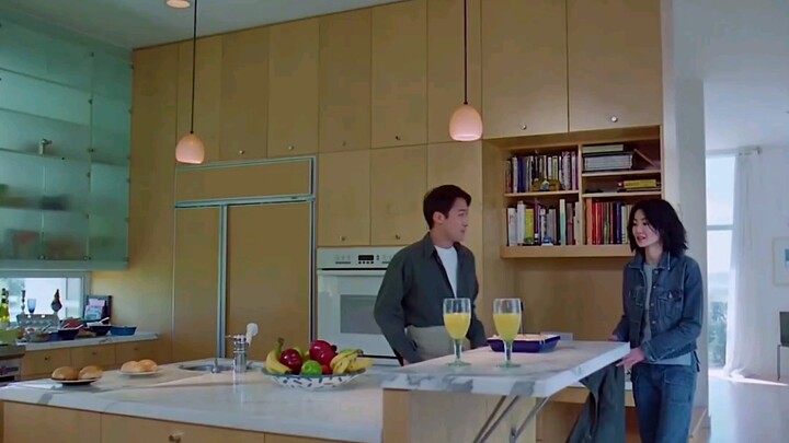 30几岁的女人 到底有什么好玩的？你会选择一见钟情的人在一起吗