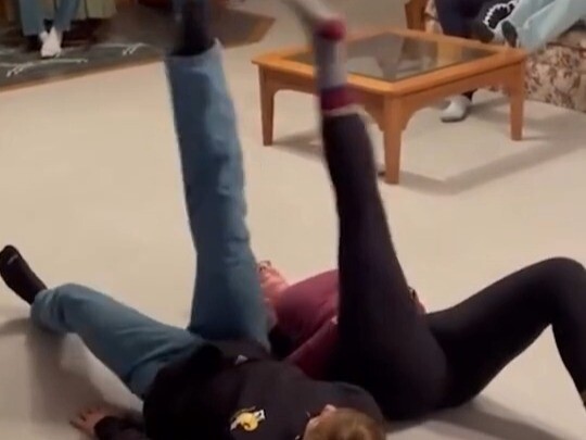 「sportscenter」Đấu vật chân (trông rất vui nhộn)