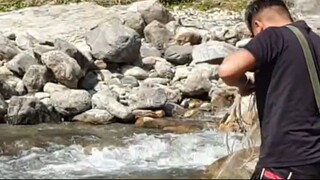 cast net fishing in Nepal | himalayan trout fishing technique |