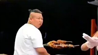 这个视频很有意思，搞笑段子