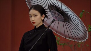 【刘令姿】旗袍入画，闻乐而舞｜画中人是心上人