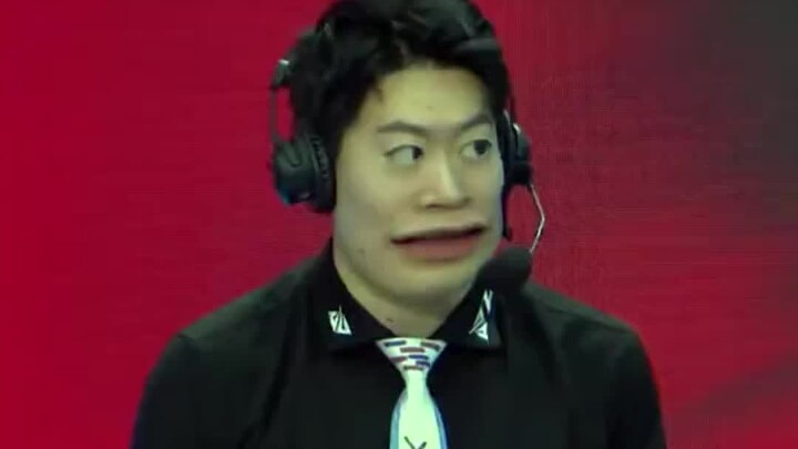 เอบิล: เมื่อกี้มันเกิดอะไรขึ้นกันแน่? ท่านั้นเป็นฝีมือฉันเล่นเหรอ?