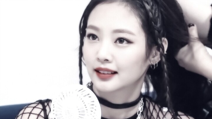 【JENNIE】Đăng lại cực hot!! 68.000 lượt retweet và 1 triệu lượt xem mỗi giây, cho thấy thế nào là một