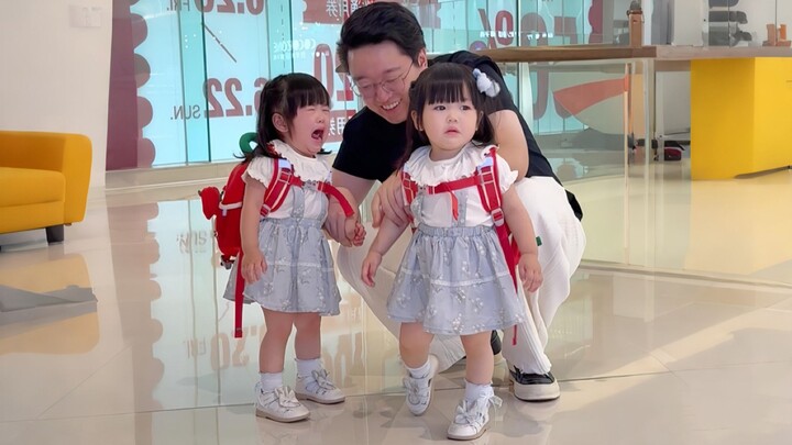 Belum berhasil membujuk istri, sekarang harus membujuk dua putri lagi 😂