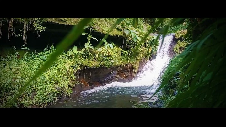 Beautifull Mini Falls at Amedeo Cavite